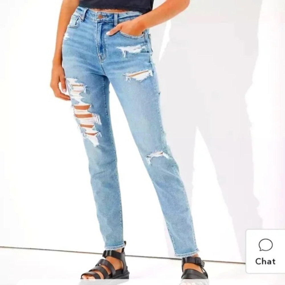 🚨 3 for $25 - AEO Destroyed Stretch Mom Jean